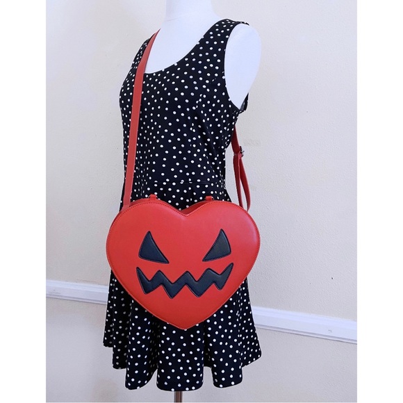 Em & Sprout Black Jack-o-Lantern Heart Crossbody Backpack Halloween Bag - Picture 7 of 7